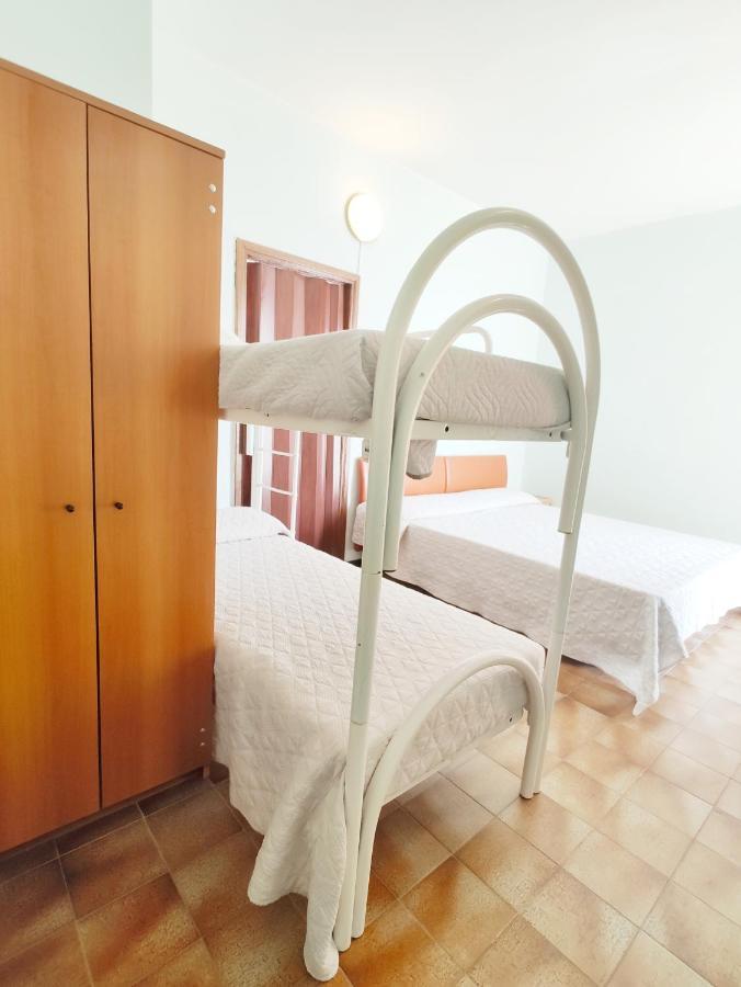 La Torre - Frontemare - Immobil Relax Villa Lido di Jesolo Bagian luar foto
