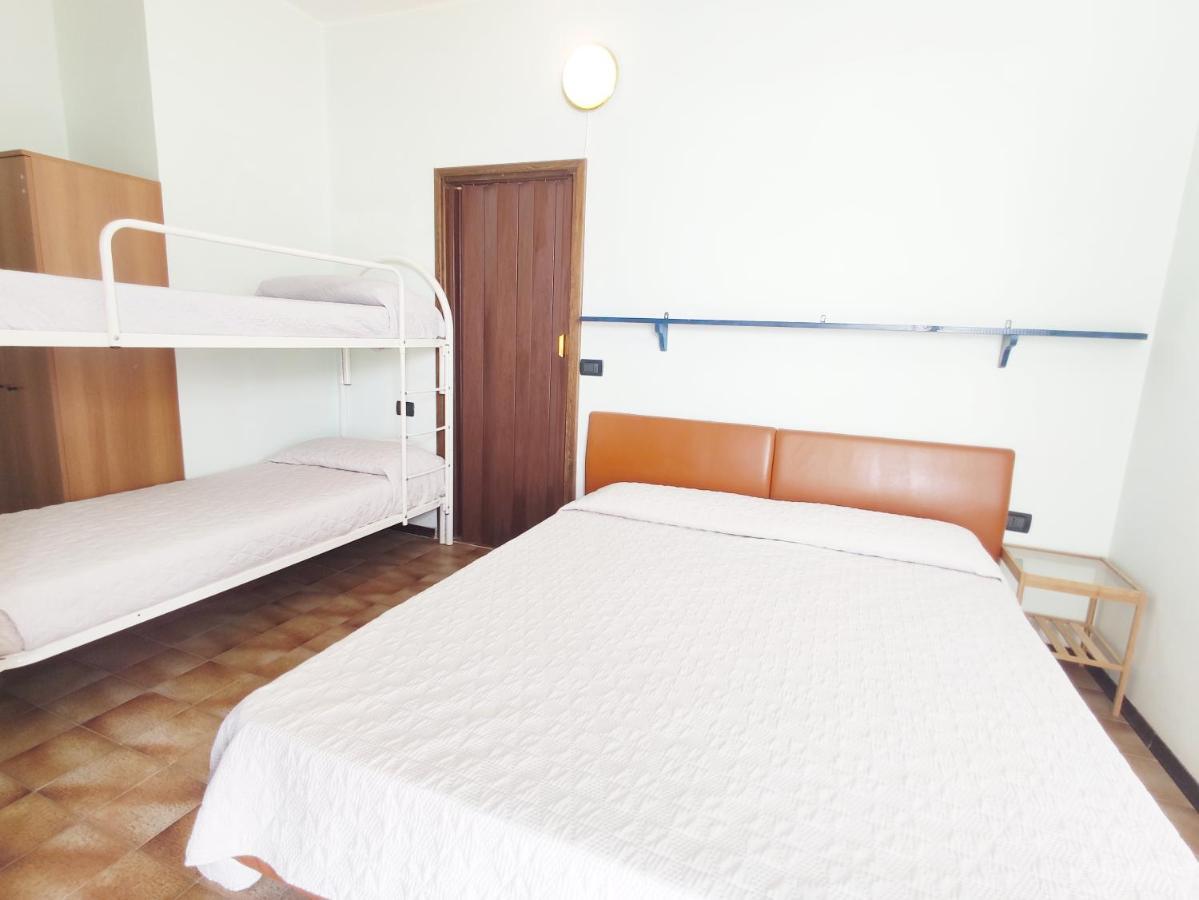 La Torre - Frontemare - Immobil Relax Villa Lido di Jesolo Bagian luar foto
