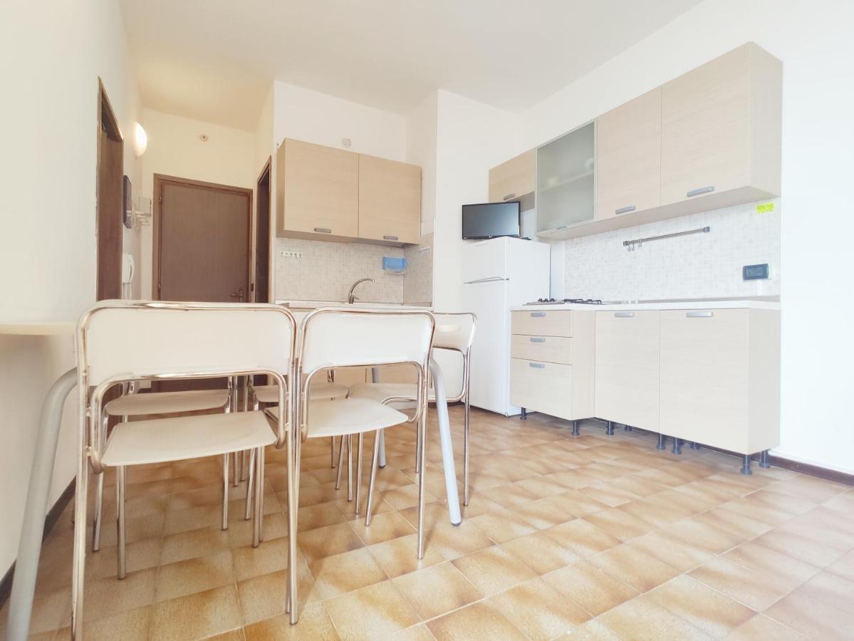 La Torre - Frontemare - Immobil Relax Villa Lido di Jesolo Bagian luar foto